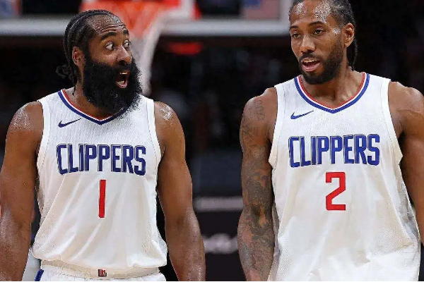 双核领衔破局！莱昂纳德28分哈登准三双，快船37分狂胜篮网